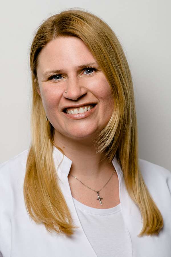 sarah catrin schade arztpraxis marienburg